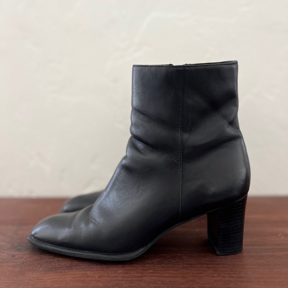 Naturalizer black leather block heel bootie boots side zip comfort shoe 9M - Picture 2 of 15